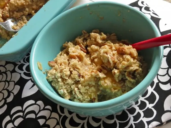 Peach Crisp Baked Oatmeal: Guest Post on The Realistic Nutritionist