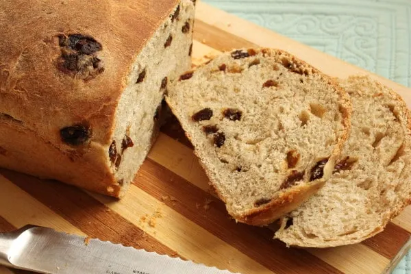 Cinnamon Raisin Sourdough Bread