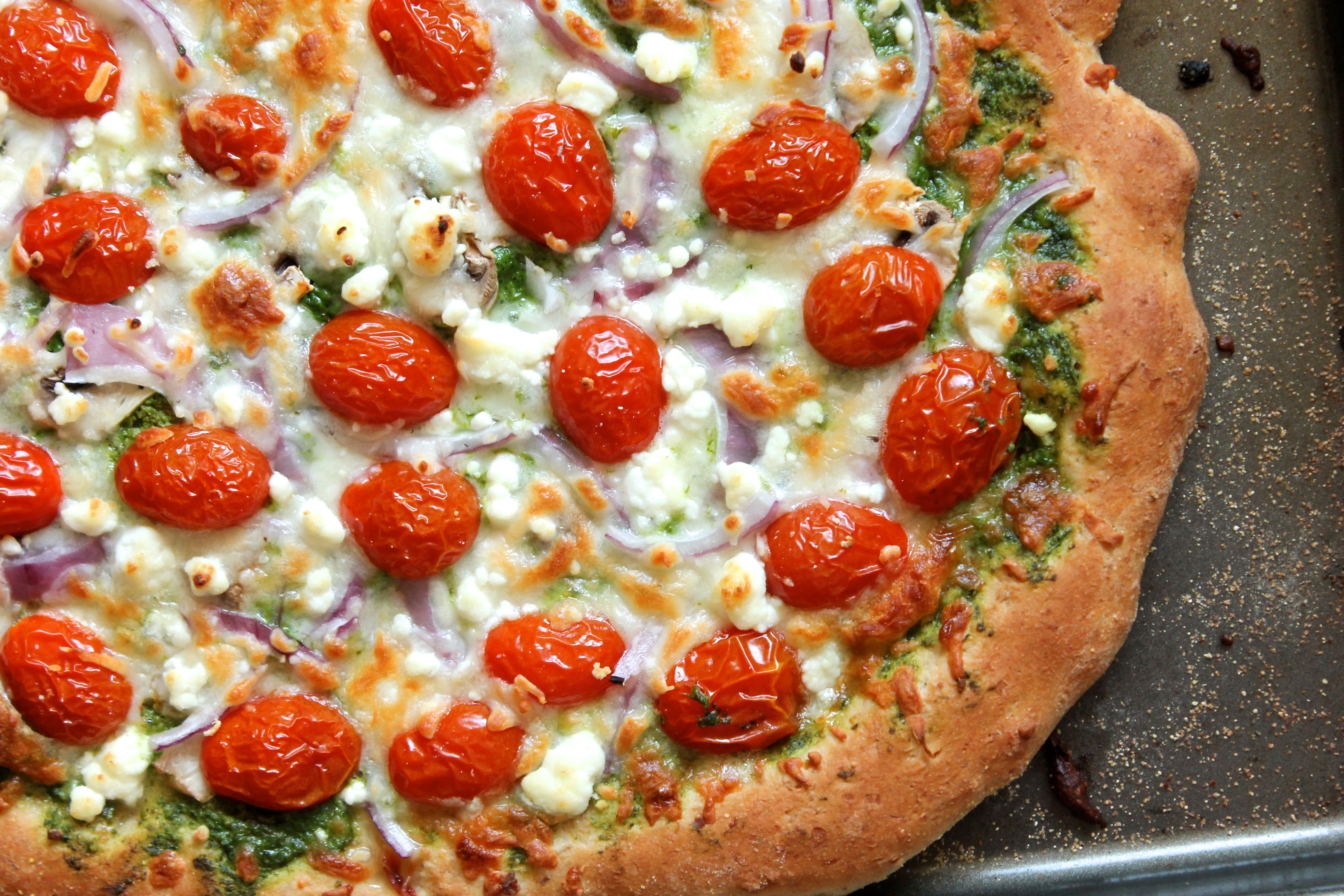 Pesto Veggie Pizza | Stephie Cooks