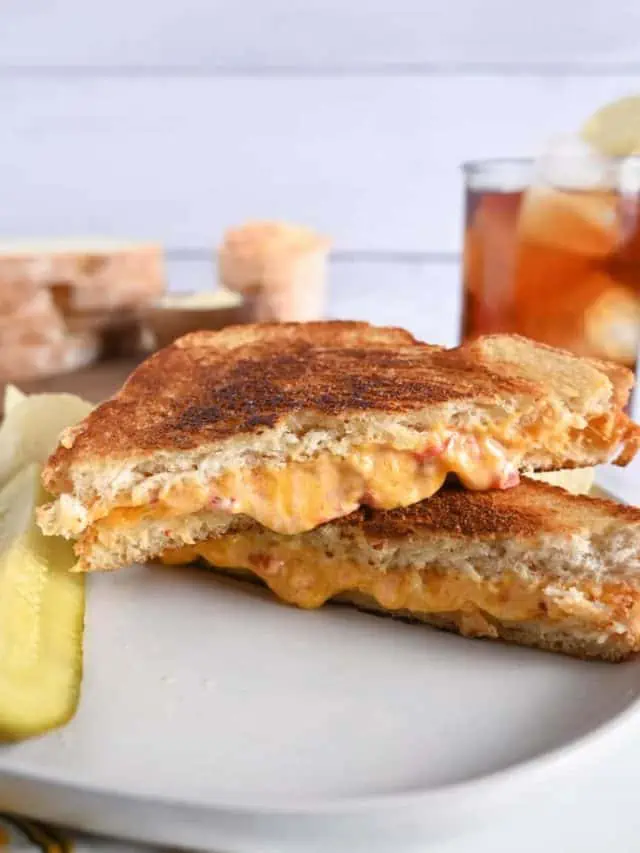 Grilled Pimento Cheese Sandwich