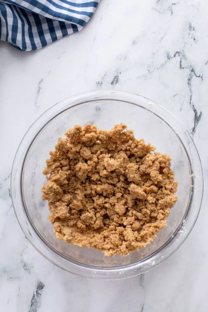 Streusel topping in a glass bowl.